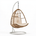 Poltrona sospesa 105 x 105 x 195 cm in rattan marrone con struttura in metallo bianco - stile boho per interni
